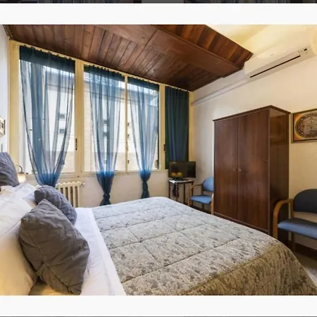 Tre Gigli Apartment, 5 Minutes From Station, Via Palazzuolo 55 * Florence