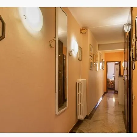 Tre Gigli Apartment, 5 Minutes From Station, Via Palazzuolo 55 Apartment Florence