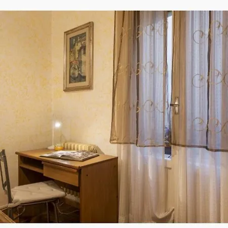 Tre Gigli Apartment, 5 Minutes From Station, Via Palazzuolo 55