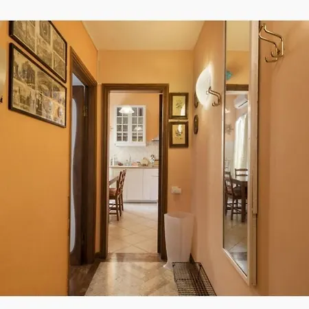 Apartment Tre Gigli Apartment, 5 Minutes From Station, Via Palazzuolo 55 Florence